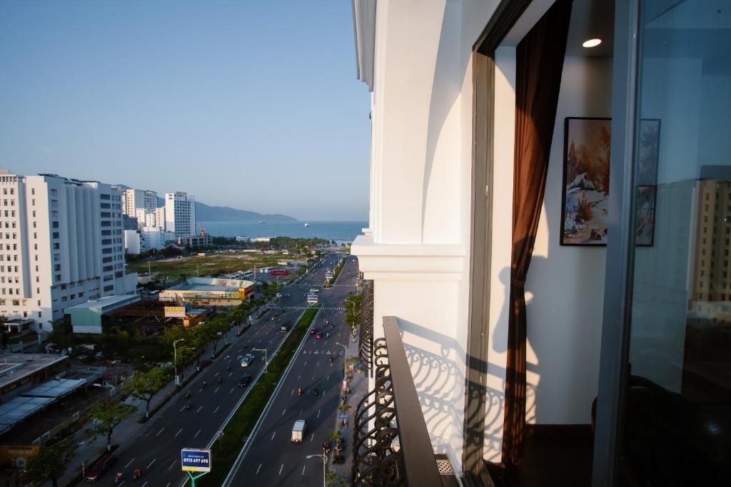 Century Da nang 23