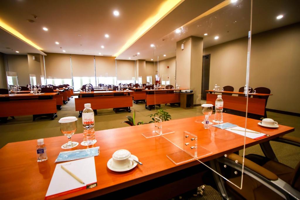 Hotel Asialink Easy 13