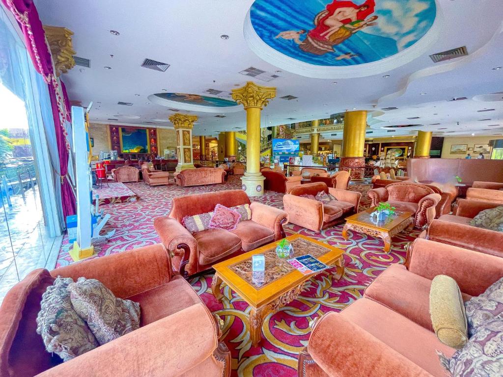 Pacific Palace Hotel 20