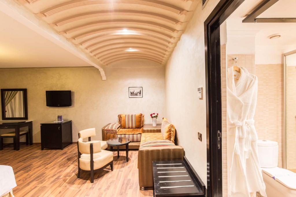 Hotel Almas 4