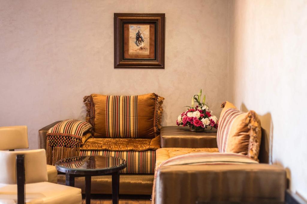 Hotel Almas 15