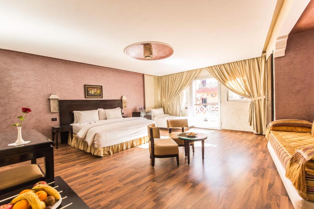 Hotel Almas 9