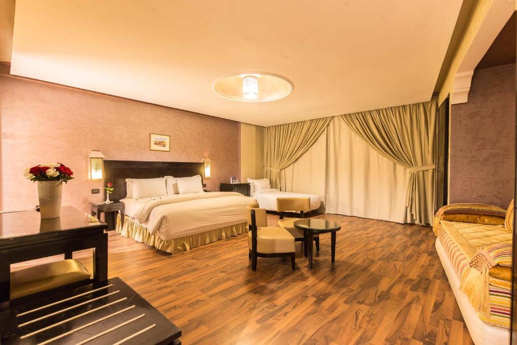 Hotel Almas 17