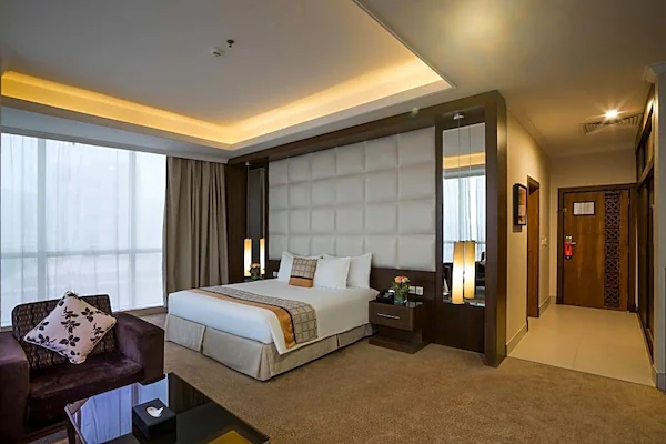 Gloria Inn 23