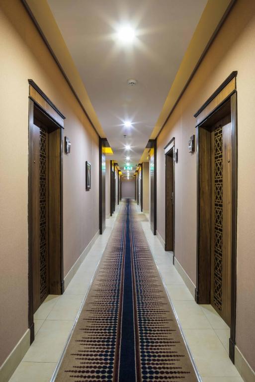 Gloria Inn 24