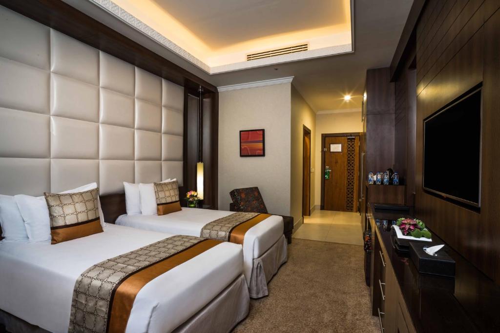 Gloria Inn 2