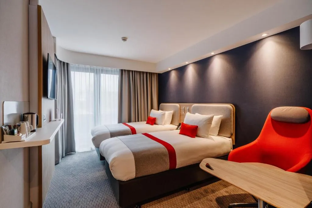 Holiday Inn Express Liverpool 2