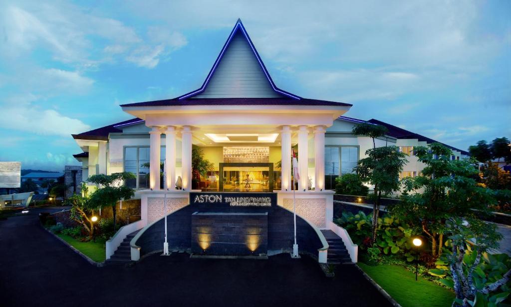 Aston Hotel 3