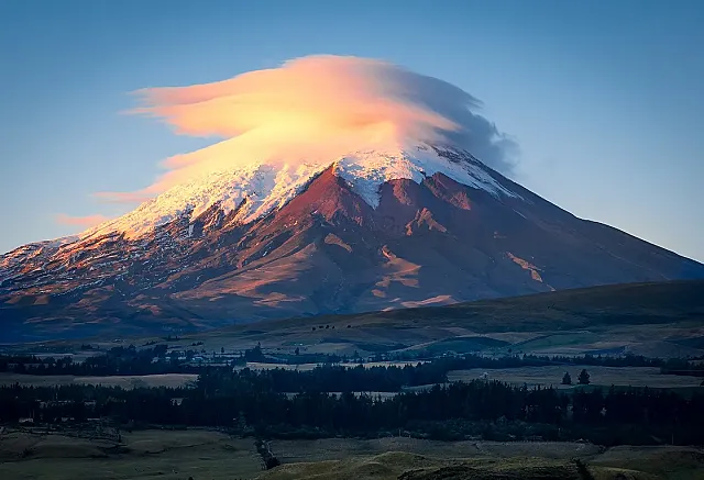 5H4M Galapagos & Ecuador: Keajaiban Alam Amerika Selatan