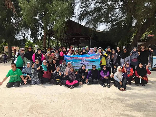 Daytrip at Pulau Perhentian Snorkeling Package