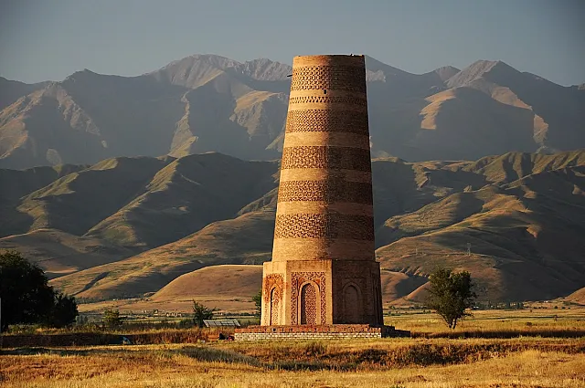 9D8N Discover Nomadic Kyrgyzstan
