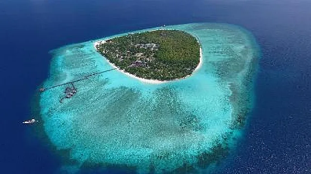 2D1N Pom Pom Island Resort, Pulau Semporna